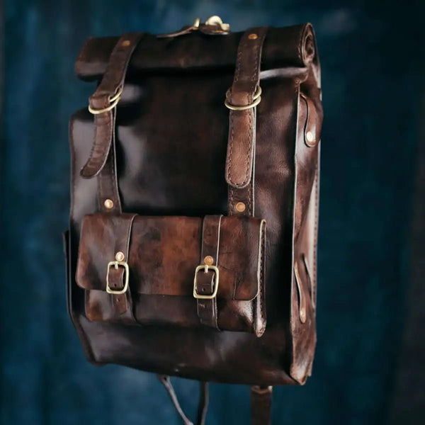 dirty old leather backpack Oldis B1: Leather Backpack